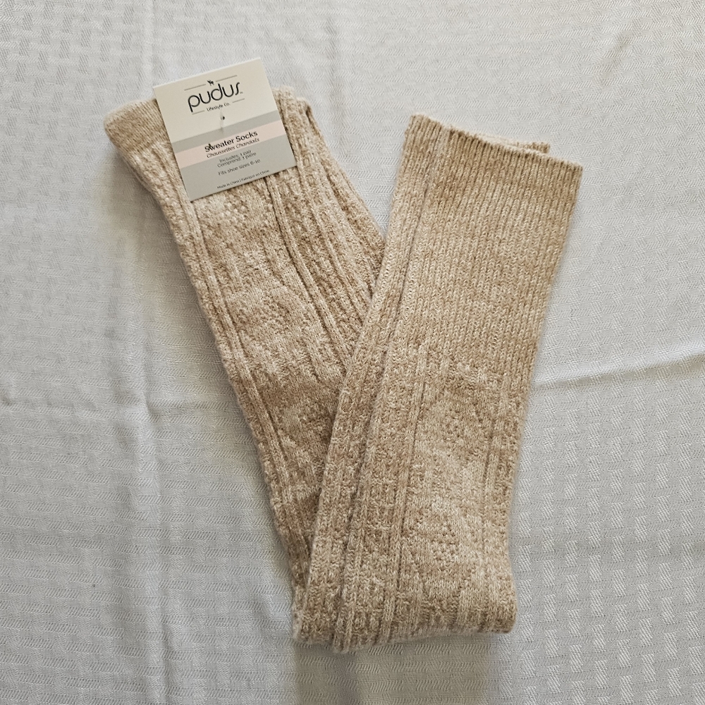 Pudus Lifestyle Co Beige Knit Sweater Socks Cozy Lounge 6–10 NWT